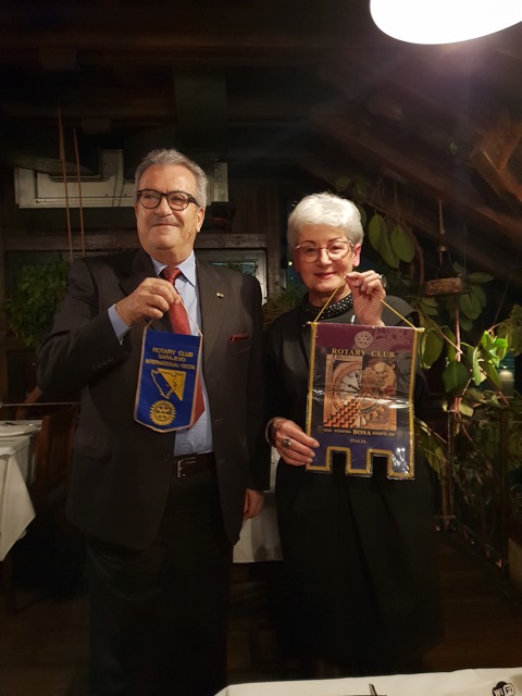 A friend Luciano exchanged flags with RCSID President Zeljka Mudrovcic